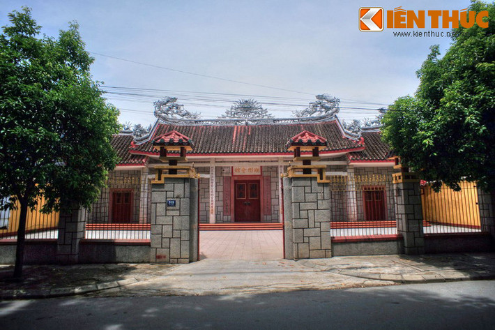 Công trình tiếp theo là chùa Triều Châu, một ngôi chùa có quy mô rất bề thế, là nơi thờ những vong linh phiêu bạt đến từ Triều Châu.