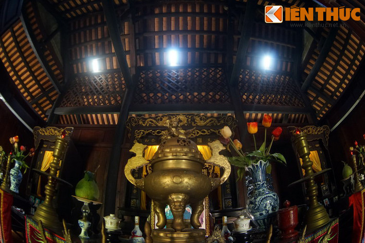 Cụ Nguyễn Tường Vân đã cho xây ngôi nhà này làm nơi ở. Sau khi cụ mất, ngôi nhà được chuyển thành nhà thờ tộc. Công trình được tôn tạo vào năm 1909, đến năm 2005 thì được Nhà Nước đại tu bổ.