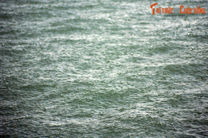 Trên khúc sông Rạch Gầm - Xoài Mút, vào đêm 19 rạng 20/1/1785, chỉ trong nửa ngày, quân Tây Sơn do Nguyễn Huệ chỉ huy đã dùng chiến thuật phục kích để đánh tan lực lượng quân Xiêm đông gấp đôi, bảo vệ được chủ quyền của người Việt tại vùng Nam Bộ.