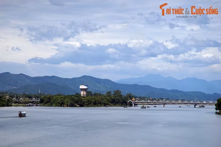 Cầu Bạch Hổ ngày nay.