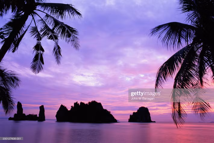 Hoàng hôn trên bãi Dương, Hà Tiên. Ảnh: John Banagan/ Getty.