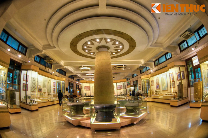 Theo thống kê, Bảo tàng Lịch sử quốc gia đang lưu giữ và bảo quản khoảng 200.000 hiện vật, tư liệu lịch sử. Đây thực sự là một địa điểm lý tưởng để du khách trong và ngoài nước khám phá lịch sử văn hóa lâu đời và truyền thống đấu tranh dựng nước và giữ nước của dân tộc Việt Nam.