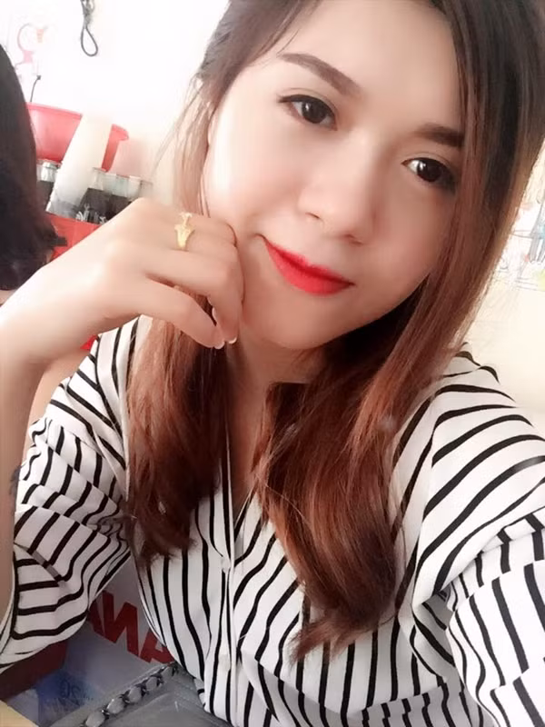 Khi có khách, Phương gọi cho gái bán dâm và sắp xếp khách sạn để khách trực tiếp lấy phòng trước rồi sau đó điều gái đến. Mức giá bán dâm Phương tự thỏa thuận và nhận trực tiếp từ khách rồi cắt phần trăm tiền môi giới, còn lại Phương trả cho gái bán dâm.