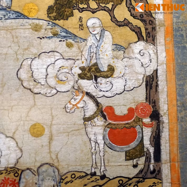 Hai bức tranh Tây Du Ký chỉ là một phần trong bộ sưu tập gồm 12 bức tranh thờ cổ của đền Độc Lôi, được trưng bày tại một gian của Bảo tàng. Các bức tranh có chủ đề đa dạng, phản ánh sinh động đời sống tâm linh, tín ngưỡng của người Việt thời kỳ này.