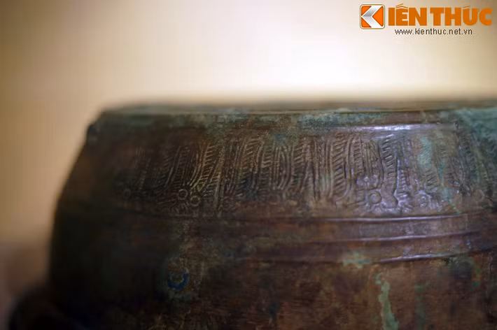 Điều này thể hiện sự giao thoa của hai nền văn hóa Việt - Hán vào một thời kỳ lịch sử cách đây hai thiên niên kỷ...