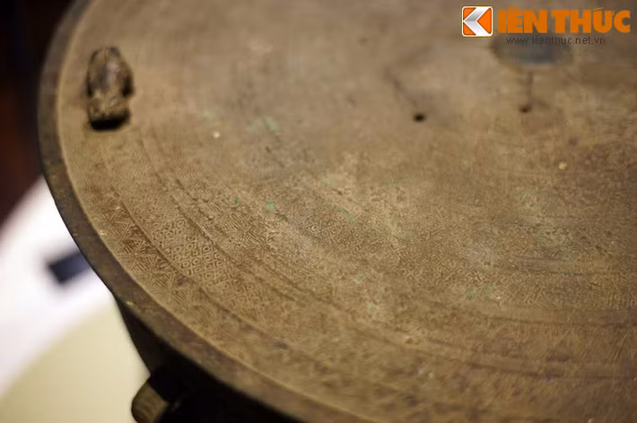 Cho đến nay, vẫn còn nhiều bí ẩn chưa được giải đáp thỏa đáng quanh những chiếc trống đồng Mường/trống đồng Heger II, như kỹ nghệ chế tác, mục đích sử dụng, thân thế chủ nhân…