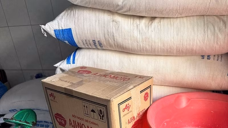 Triệt phá đường dây sản xuất hơn 4 tấn bột ngọt Ajinomoto giả tại TPHCM