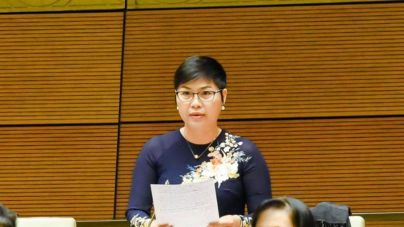 Nữ Chủ tịch Dofico Đỗ Thị Thu Hằng bất ngờ nghỉ theo nguyện vọng