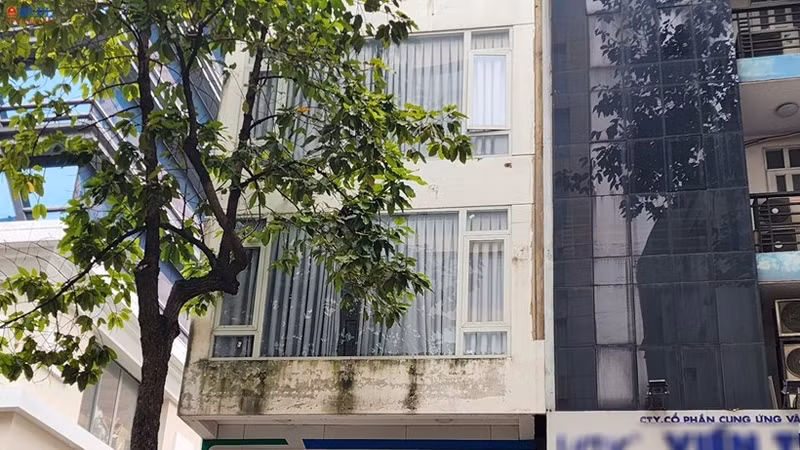 Công ty TNHH MTV Y dược Hoàng Gia tại bị xử phạt.