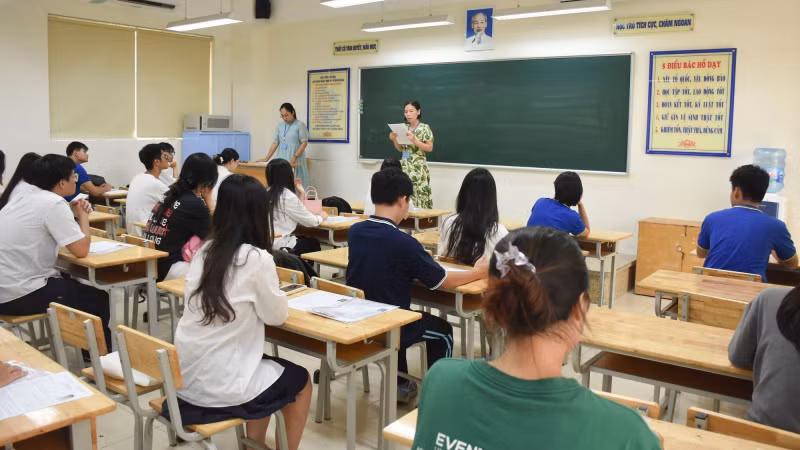 Chương trình đổi mới thi cử hướng tới kỳ thi chuẩn hóa quốc gia hiện đại