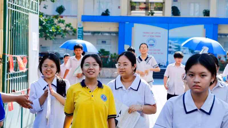 Đề và đáp án môn Toán thi vào lớp 10 THPT Hải Phòng năm học 2026-2027