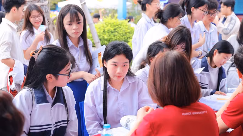 Trường đại học Hà Nội loại 147 thí sinh vì thiếu điểm ngoại ngữ