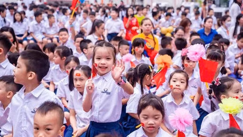 Chế độ mới cho cán bộ quản lý, giáo viên dôi dư sau sáp nhập trường học năm 2026