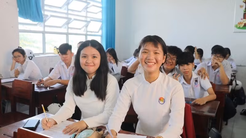 Đề và đáp án bài thi môn Ngữ văn lớp 10 Đồng Tháp 2026-2027