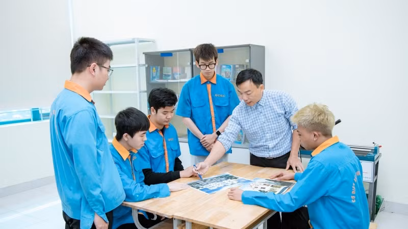 Giáo dục liên thông mới: Tháo gỡ điểm nghẽn, tập trung vào năng lực