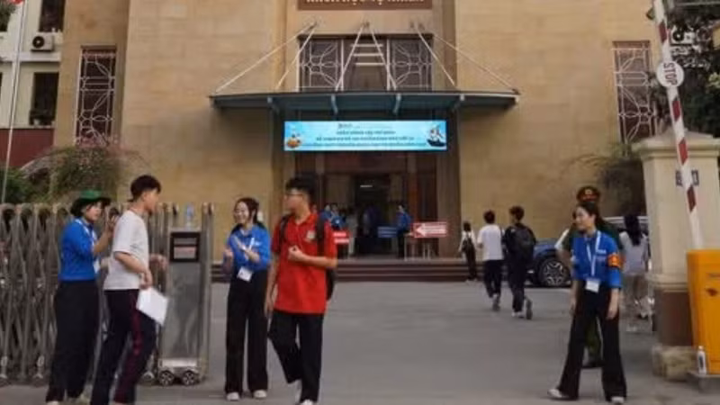 Trường chuyên đầu tiên của Hà Nội công bố điểm chuẩn vào lớp 10 năm 2026