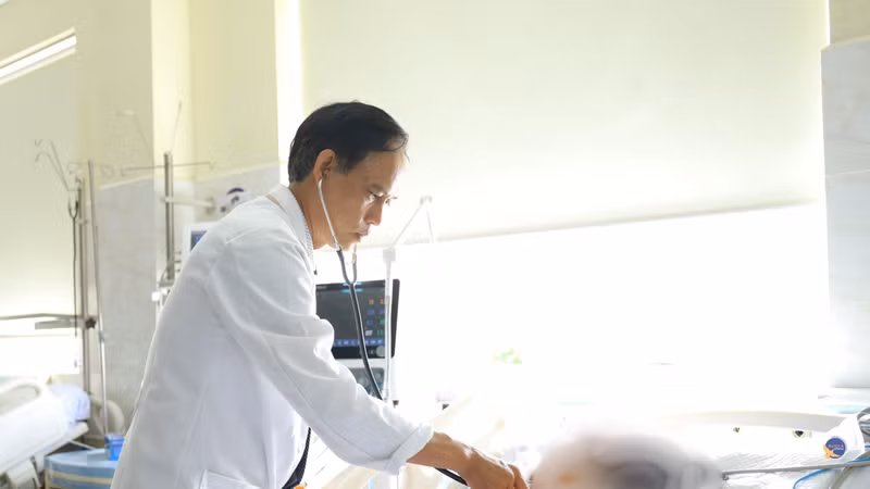 Ngộ độc rượu methanol đe dọa tính mạng người dân cần cảnh giác
