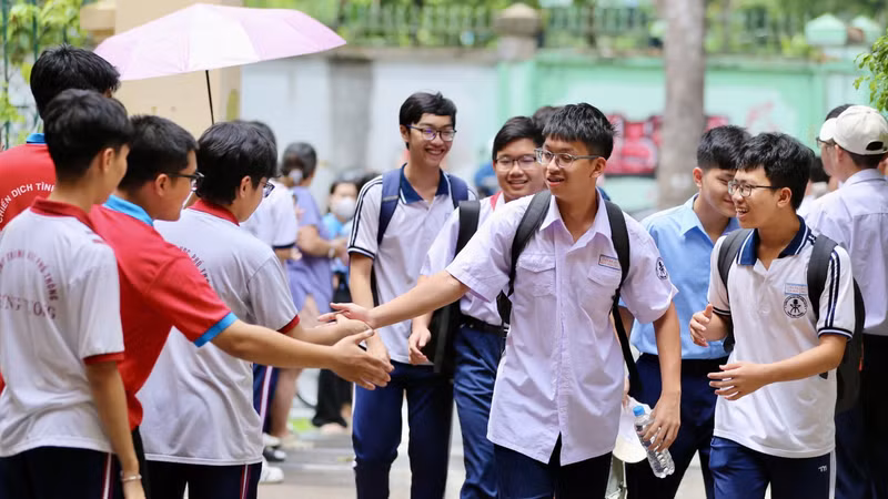 Kỳ thi lớp 10 tại TP Hồ Chí Minh diễn ra trong hai ngày là 1 và 2/6. Ảnh daibieunhandan.vn