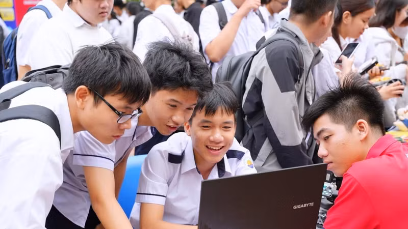 Sau khi có điểm, hãy kiểm tra kỹ kết quả của từng môn thi. Ảnh minh họa/nguồn tbd.edu.vn
