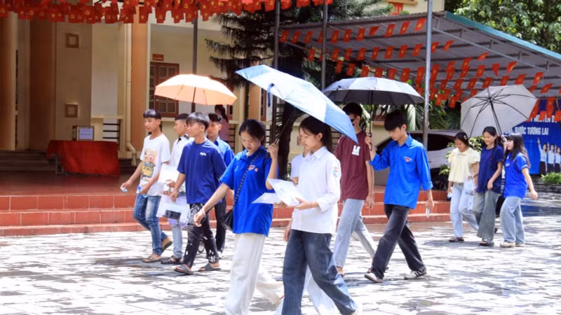 Đề thi và đáp án môn Toán tuyển sinh lớp 10 THPT Sơn La năm học 2026- 2027