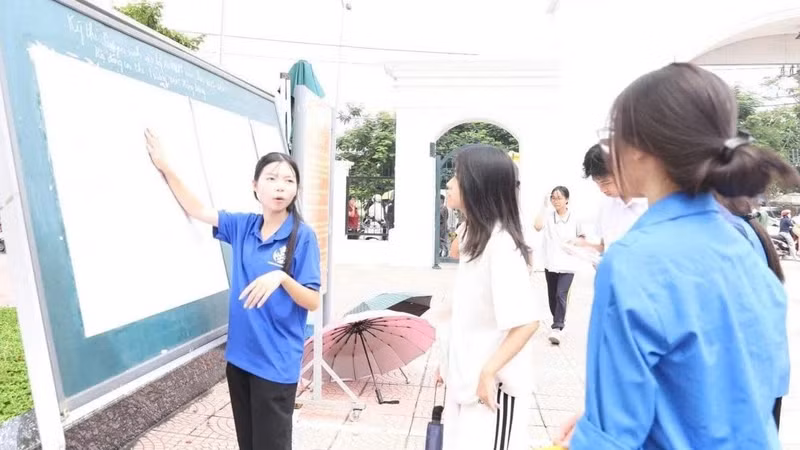 Đề và đáp án môn Tiếng Anh thi vào lớp 10 THPT Hải Phòng
