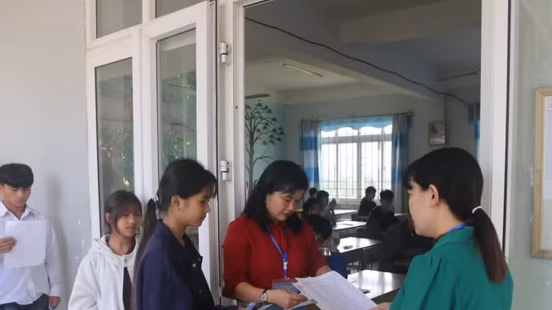 Toàn tỉnh Lai Châu có 3.078 thí sinh đăng ký dự thi tuyển sinh vào lớp 10 năm học 2026 - 2027 tại 12 trường. Ảnh GD&TĐ