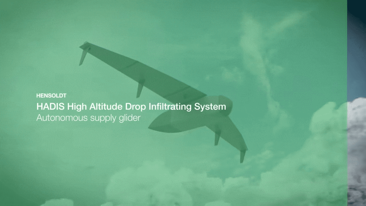 Khái niệm triển khai cũng dự kiến ​​việc thả một số hệ thống HADIS từ một thùng chứa vận chuyển, cho phép chúng bay theo đội hình bầy đàn đến một điểm hạ cánh chung hoặc đến các điểm hạ cánh riêng biệt, nếu được hoàn thiện, sẽ hỗ trợ phân phối đa điểm đồng bộ thay vì tiếp tế một lần duy nhất.