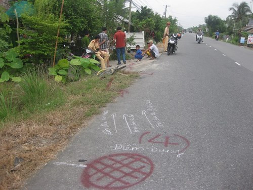 9h30, thông tin từ BV Đa khoa TW Cần Thơ cho biết, nạn nhân đang được tích cực cấp cứu và vẫn đang trong tình trạng hôn mê.