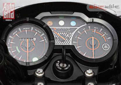 Động cơ này cho xe công suất 12,1 mã lực và mô-men xoắn 12,8Nm.