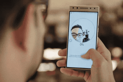 Giải pháp này tiện lợi nhưng không đủ an toàn để xác thực thanh toán. Tuy nhiên, thời kỳ chờ đợi có thể sắp kết thúc.