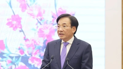 Chủ nhiệm Văn phòng Chính phủ Trần Văn Sơn chúc mừng báo chí dịp Tết 2026