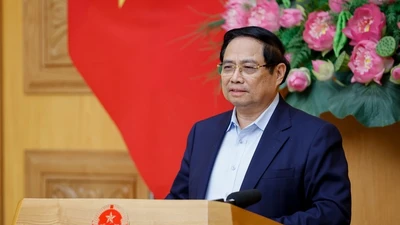 Thủ tướng yêu cầu không để thiếu xăng dầu, thiếu điện, thiếu năng lượng