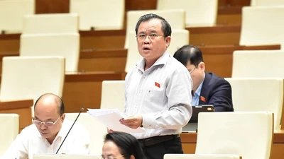 Bảo đảm quyền lợi hành khách khi chậm, hủy chuyến bay