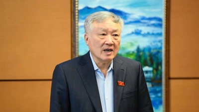 Các trường đại học nếu không đủ chuẩn sẽ tự sáp nhập, tự giải thể