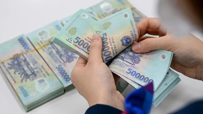 Mức thưởng Tết Bính Ngọ 2026 bình quân 8,69 triệu đồng