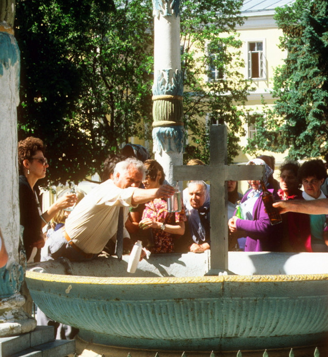 Cuộc sống sinh động ở Liên Xô năm 1987 qua loạt ảnh hiếm - Hình 11 Cuoc song sinh dong o Lien Xo nam 1987 qua loat anh hiem-Hinh-11