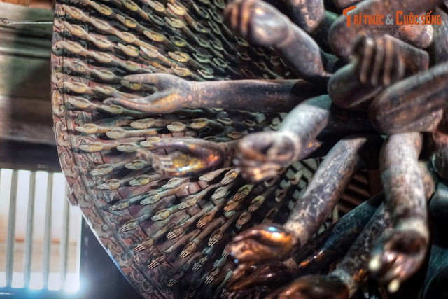 Cận cảnh loạt tượng Phật nghìn mắt nghìn tay trăm tuổi - Hình 7 Can canh loat tuong Phat nghin mat nghin tay tram tuoi-Hinh-7