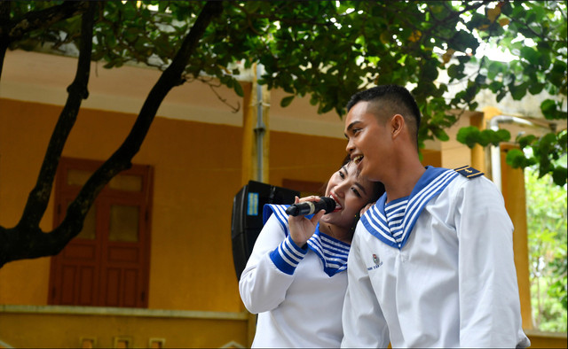 Truong Sa Xanh cuc an tuong qua loat anh trien lam-Hinh-9