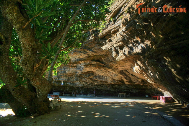 Chiêm ngưỡng 3 ngôi chùa trong hang kỳ vĩ nhất Việt Nam - Hình 6 Chiem nguong 3 ngoi chua trong hang ky vi nhat Viet Nam-Hinh-6