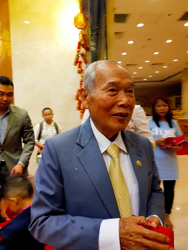 Toàn cảnh "đại chiến giành tài sản" của gia đình cố đại gia Tư Hường Toan canh