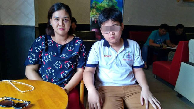 Bé trai 13 tuổi bị đánh thương tật 15% nhưng gần 1 năm công an vẫn chưa khởi tố vụ án Be trai 13 tuoi bi danh thuong tat 15% nhung gan 1 nam cong an van chua khoi to vu an