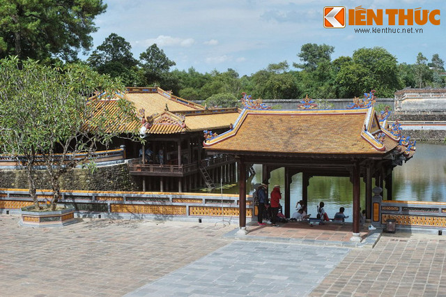 Choáng ngợp trước nhà thủy tạ cực đẹp của vua Tự Đức - Hình 2 Choang ngop truoc nha thuy ta cuc dep cua vua Tu Duc-Hinh-2