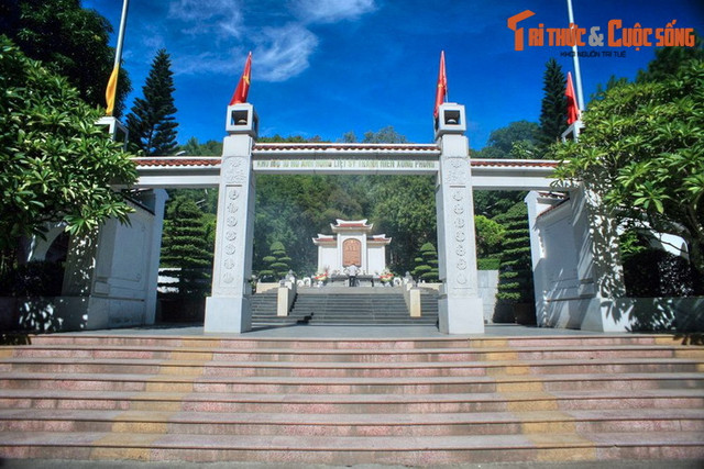 Ngắm những tượng đài tuyệt đẹp vinh danh người phụ nữ Việt - Hình 8 Ngam nhung tuong dai tuyet dep vinh danh nguoi phu nu Viet-Hinh-8