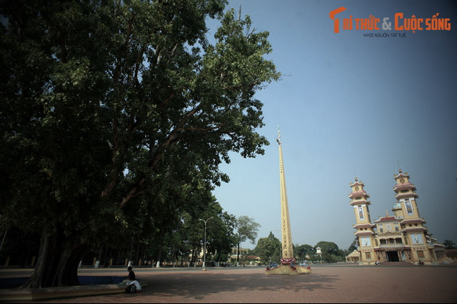 Khám phá những bí mật cực thú vị về Tòa Thánh Tây Ninh - Hình 7 Kham pha nhung bi mat cuc thu vi ve Toa Thanh Tay Ninh-Hinh-7