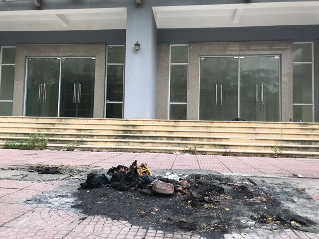 Toàn cảnh khu tái định cư Đền Lừ III bỏ hoang, lãng phí - Hình 5 Toan canh khu tai dinh cu Den Lu III bo hoang, lang phi-Hinh-5