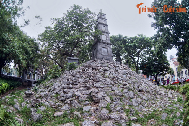 Nui Doc Ton ben bo ho Guom va bi mat lich su “dong troi”-Hinh-8