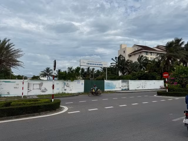 Vi sao du an To hop khach san gan 1.000 ty cua Group Central bi thu hoi?