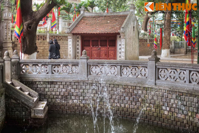 Canh quan an tuong cua ngoi den tran giu phia Tay Ha Noi-Hinh-9