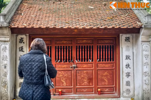 Canh quan an tuong cua ngoi den tran giu phia Tay Ha Noi-Hinh-2