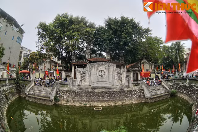 Kham pha ngoi den tran Nam huyen thoai thanh Thang Long xua